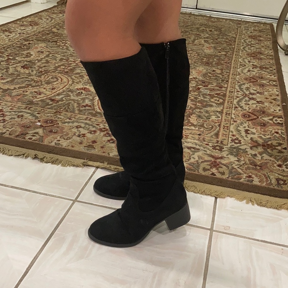 Black high heel